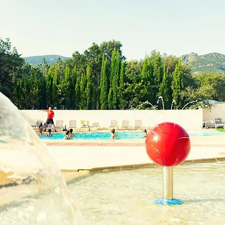 Camping Les Chenes Rouges *